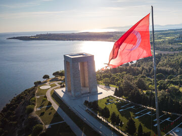Çanakkale Şehitlikler ve Bozcaada & Assos Turu