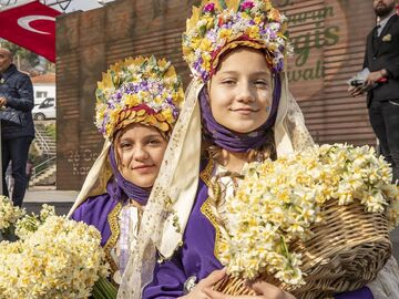 7. Karaburun Nergis Festivali Turu