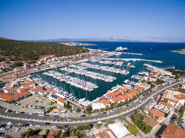 Domatia - Karina - Çeşme - Alaçatı Turu